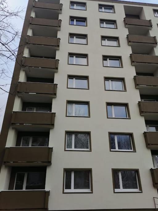 Apartment Charkovska Karlsbad Buitenkant foto